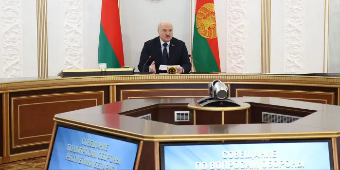Предатели и экстремисты: Лукашенко назвал и другие угрозы Белоруссии