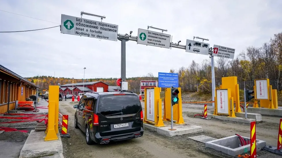 Премьер-министр Норвегии допустил закрытие КПП на границе с Россией