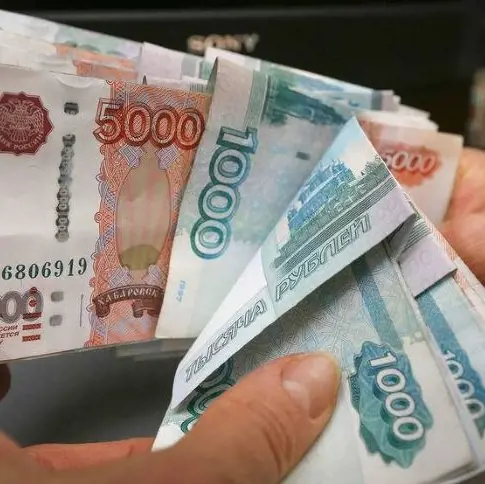 Уровень средней зарплаты в Москве достиг 128,3 тысяч рублей